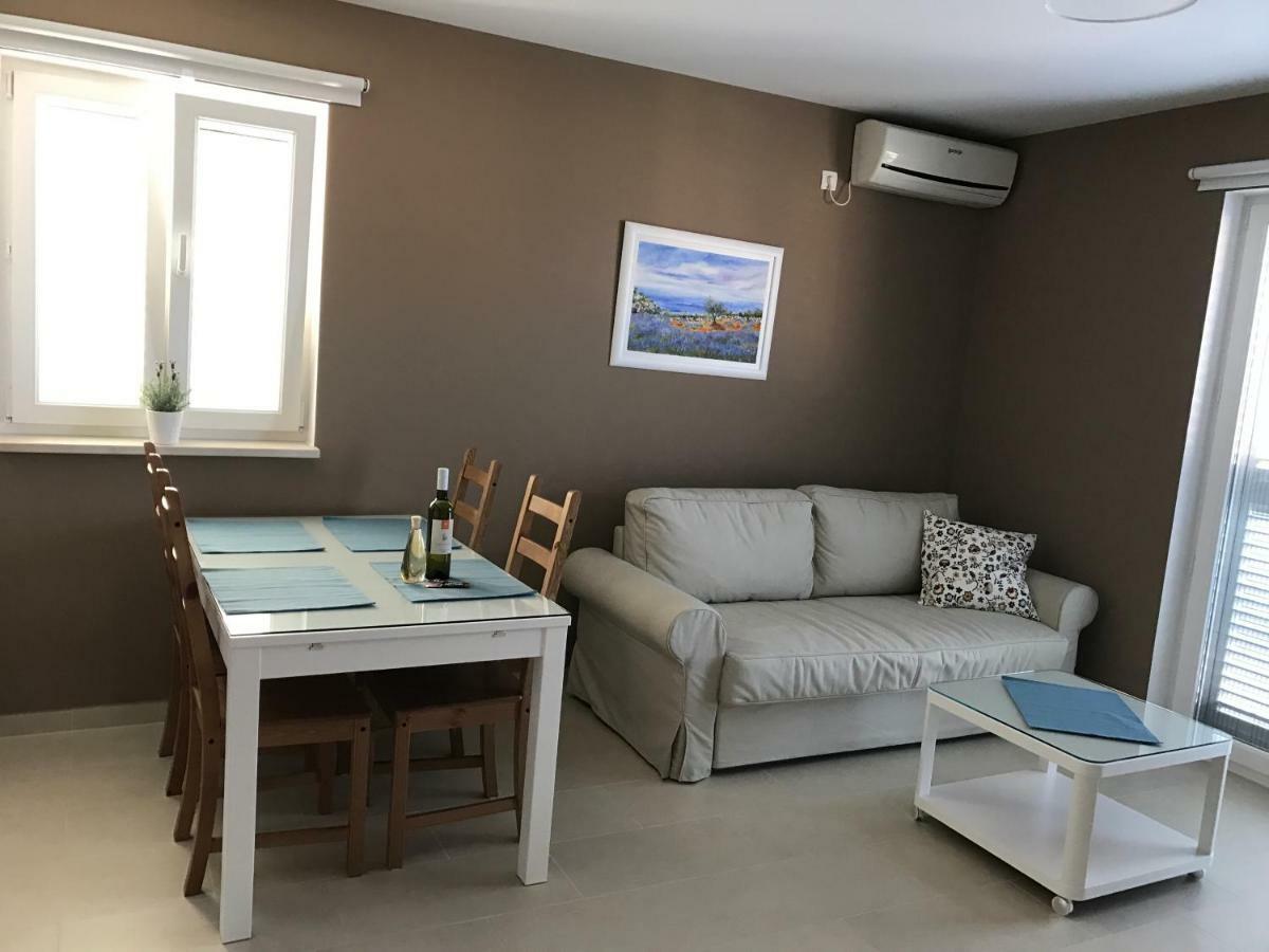 Apartments Gazebo Трогір Екстер'єр фото