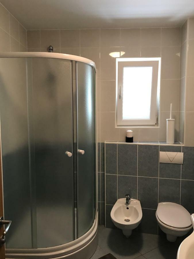 Apartments Gazebo Трогір Екстер'єр фото